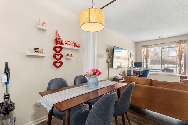 6292 158th Street W 66, Apple Valley, MN 55124