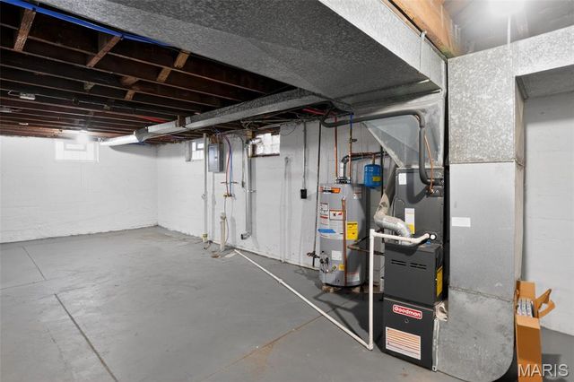 7611 Rosedale Drive, St Louis, MO 63121