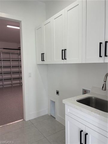 3611 34th ST SW, Lehigh Acres, FL 33976