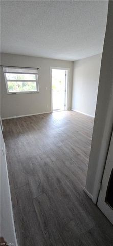 2670 Broadway # 8, Fort Myers, FL 33901