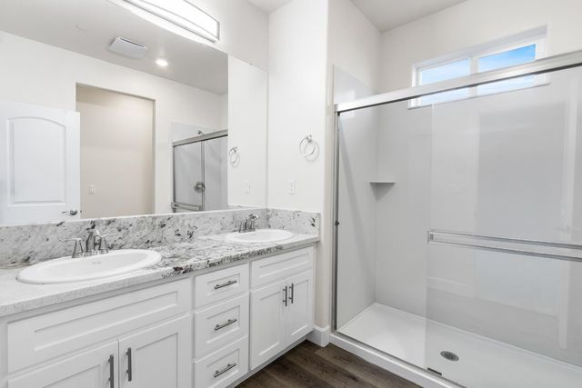 2967 Capella Dr, Merced, CA 95341