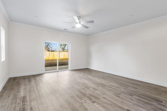 2967 Capella Dr, Merced, CA 95341