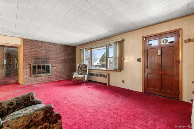 181 Sycamore Avenue, Bethpage, NY 11714