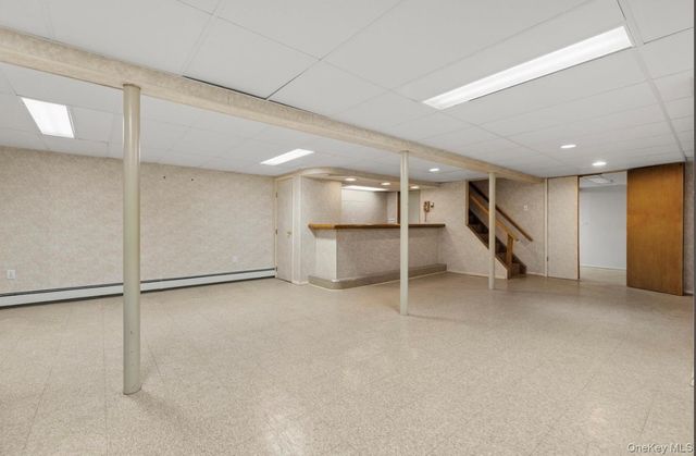 181 Sycamore Avenue, Bethpage, NY 11714