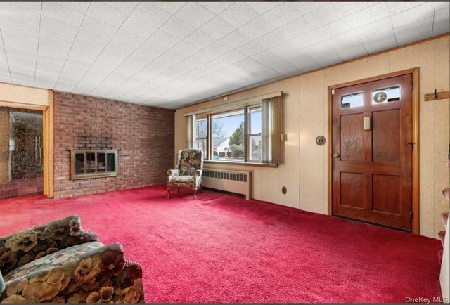 181 Sycamore Avenue, Bethpage, NY 11714