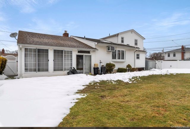 181 Sycamore Avenue, Bethpage, NY 11714