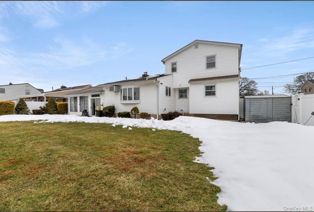 181 Sycamore Avenue, Bethpage, NY 11714