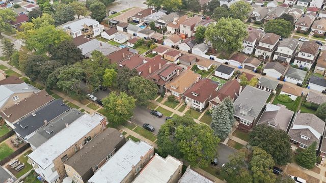 4437 N Marmora Avenue, Chicago, IL 60630