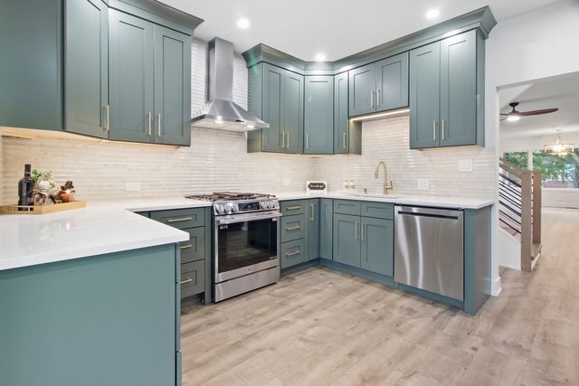 4437 N Marmora Avenue, Chicago, IL 60630