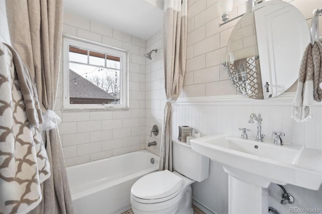 2700 Stuart Street, Denver, CO 80212