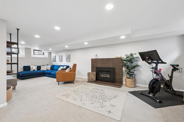 2700 Stuart Street, Denver, CO 80212