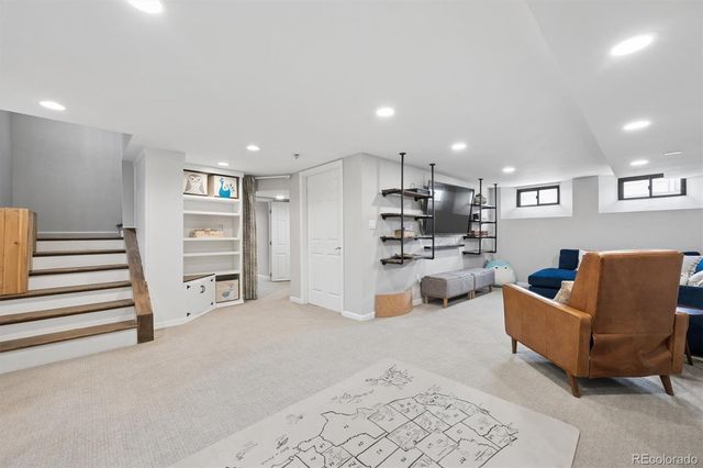 2700 Stuart Street, Denver, CO 80212