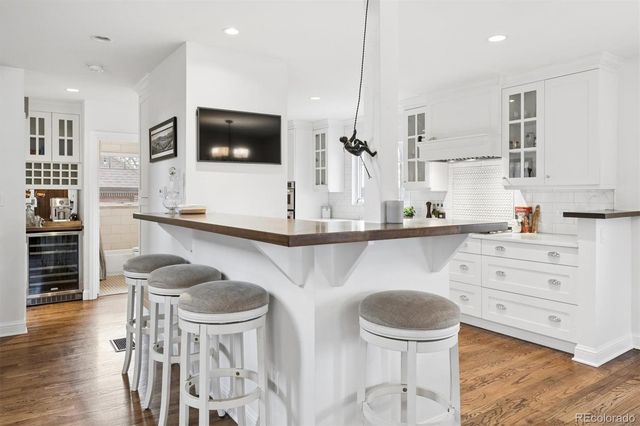 2700 Stuart Street, Denver, CO 80212