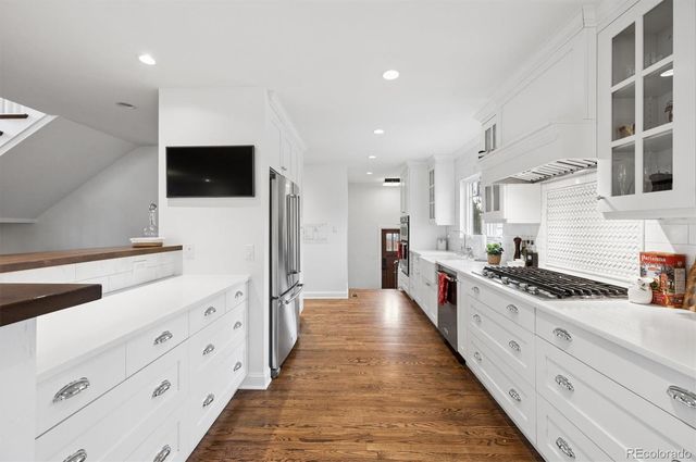 2700 Stuart Street, Denver, CO 80212