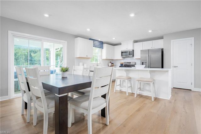 5023 Santoro RD, Toano, VA 23168