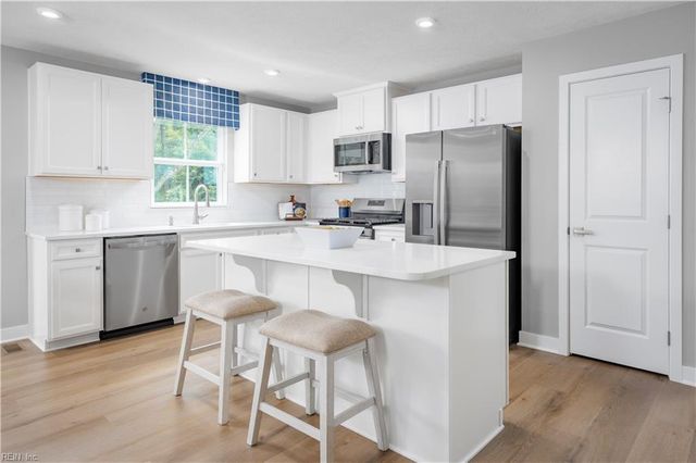 5023 Santoro RD, Toano, VA 23168