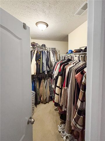 28 Remington Dr, Chartiers, PA 15301