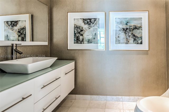 3535 S OCEAN DR 705, Hollywood, FL 33019