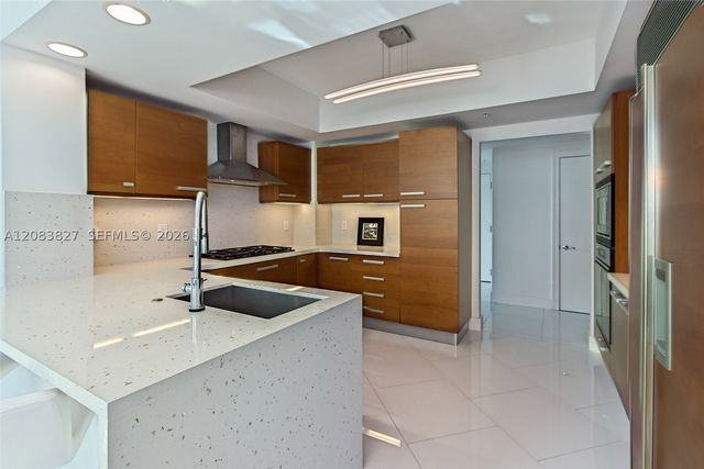 3535 S OCEAN DR 705, Hollywood, FL 33019