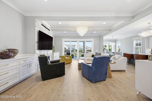 633 Bedminister Lane, Wilmington, NC 28405