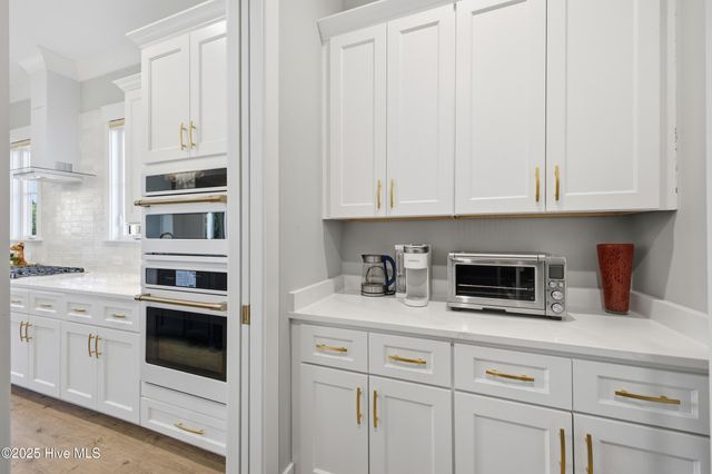 633 Bedminister Lane, Wilmington, NC 28405