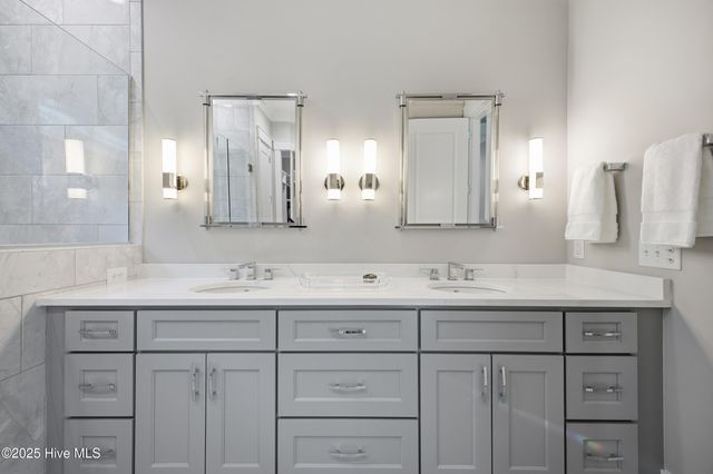 633 Bedminister Lane, Wilmington, NC 28405