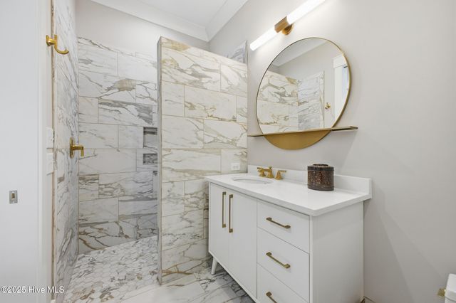 633 Bedminister Lane, Wilmington, NC 28405