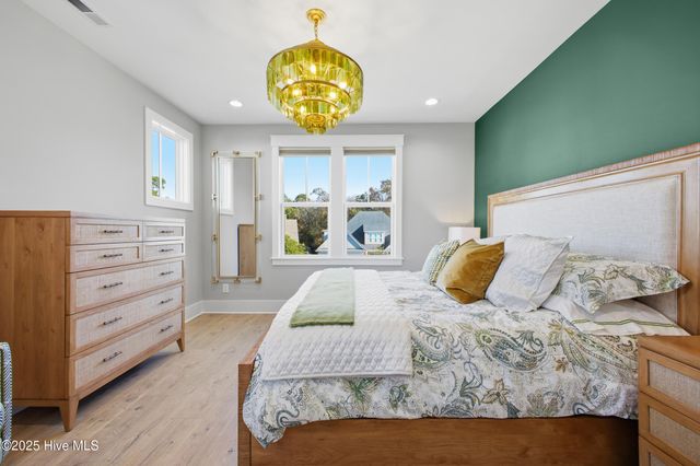 633 Bedminister Lane, Wilmington, NC 28405