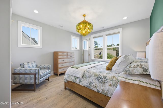 633 Bedminister Lane, Wilmington, NC 28405