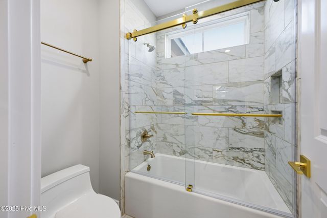 633 Bedminister Lane, Wilmington, NC 28405