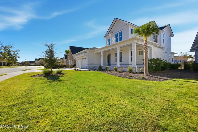 633 Bedminister Lane, Wilmington, NC 28405