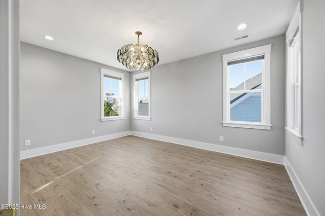 633 Bedminister Lane, Wilmington, NC 28405