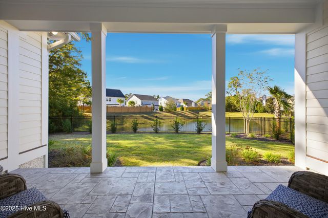 633 Bedminister Lane, Wilmington, NC 28405