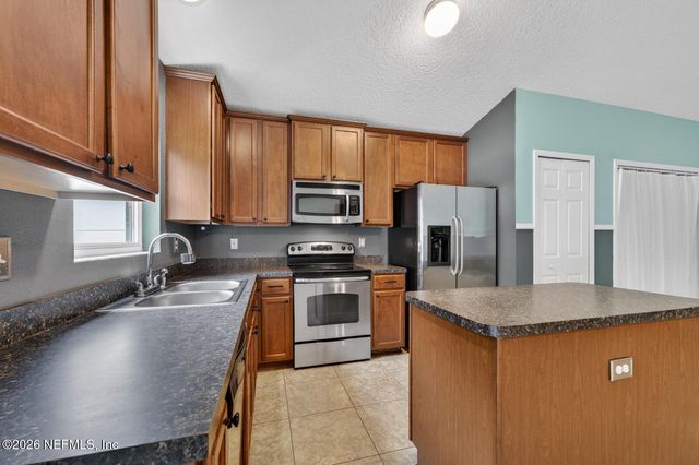 161 N TWIN MAPLE Road, St. Augustine, FL 32084