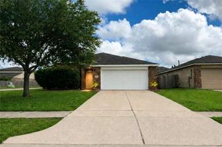 301 Turquoise Trade Drive, La Marque, TX 77568