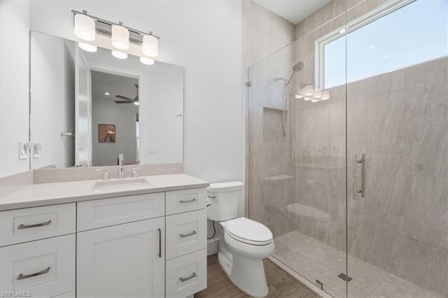 526 104th AVE N, Naples, FL 34108