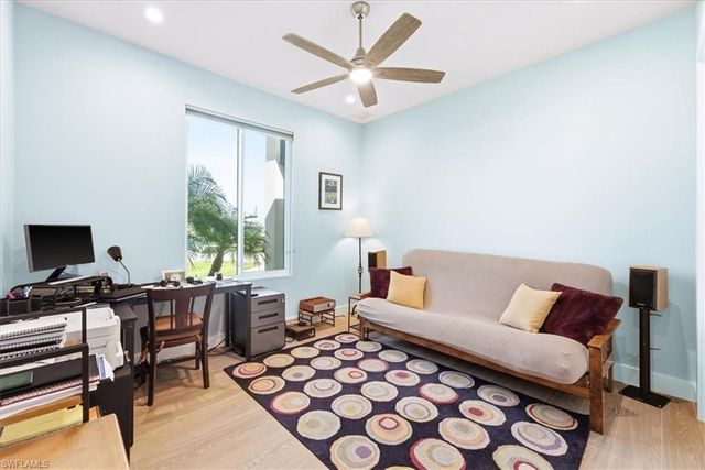 526 104th AVE N, Naples, FL 34108