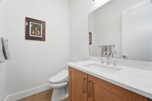 526 104th AVE N, Naples, FL 34108