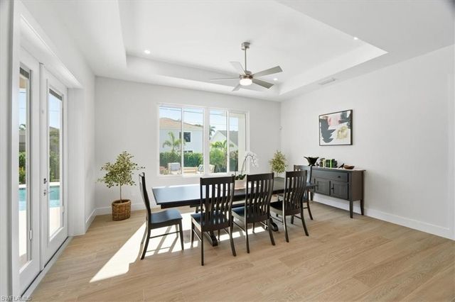 526 104th AVE N, Naples, FL 34108