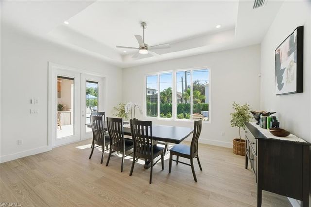 526 104th AVE N, Naples, FL 34108