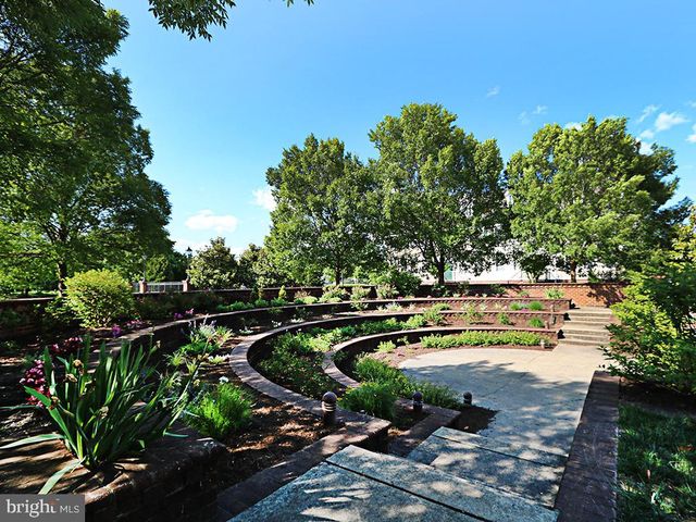 17 VILLAGE GREEN DR, Ocean View, DE 19970