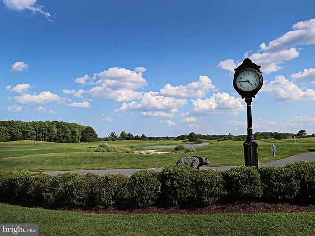 17 VILLAGE GREEN DR, Ocean View, DE 19970