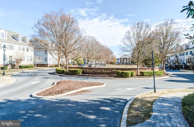 17 VILLAGE GREEN DR, Ocean View, DE 19970