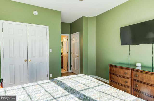 17 VILLAGE GREEN DR, Ocean View, DE 19970