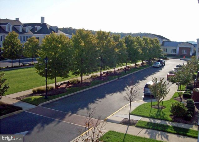 17 VILLAGE GREEN DR, Ocean View, DE 19970