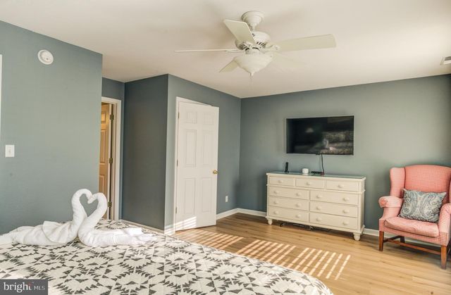 17 VILLAGE GREEN DR, Ocean View, DE 19970