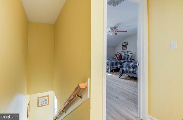 17 VILLAGE GREEN DR, Ocean View, DE 19970