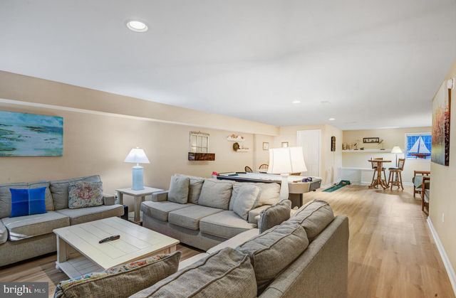 17 VILLAGE GREEN DR, Ocean View, DE 19970