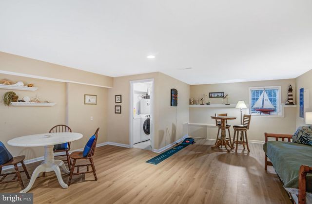 17 VILLAGE GREEN DR, Ocean View, DE 19970