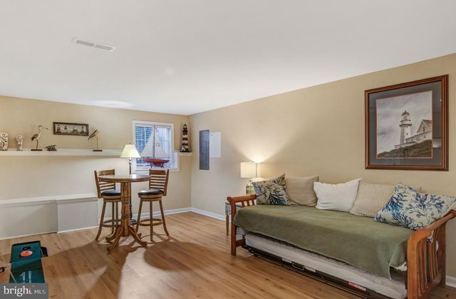 17 VILLAGE GREEN DR, Ocean View, DE 19970